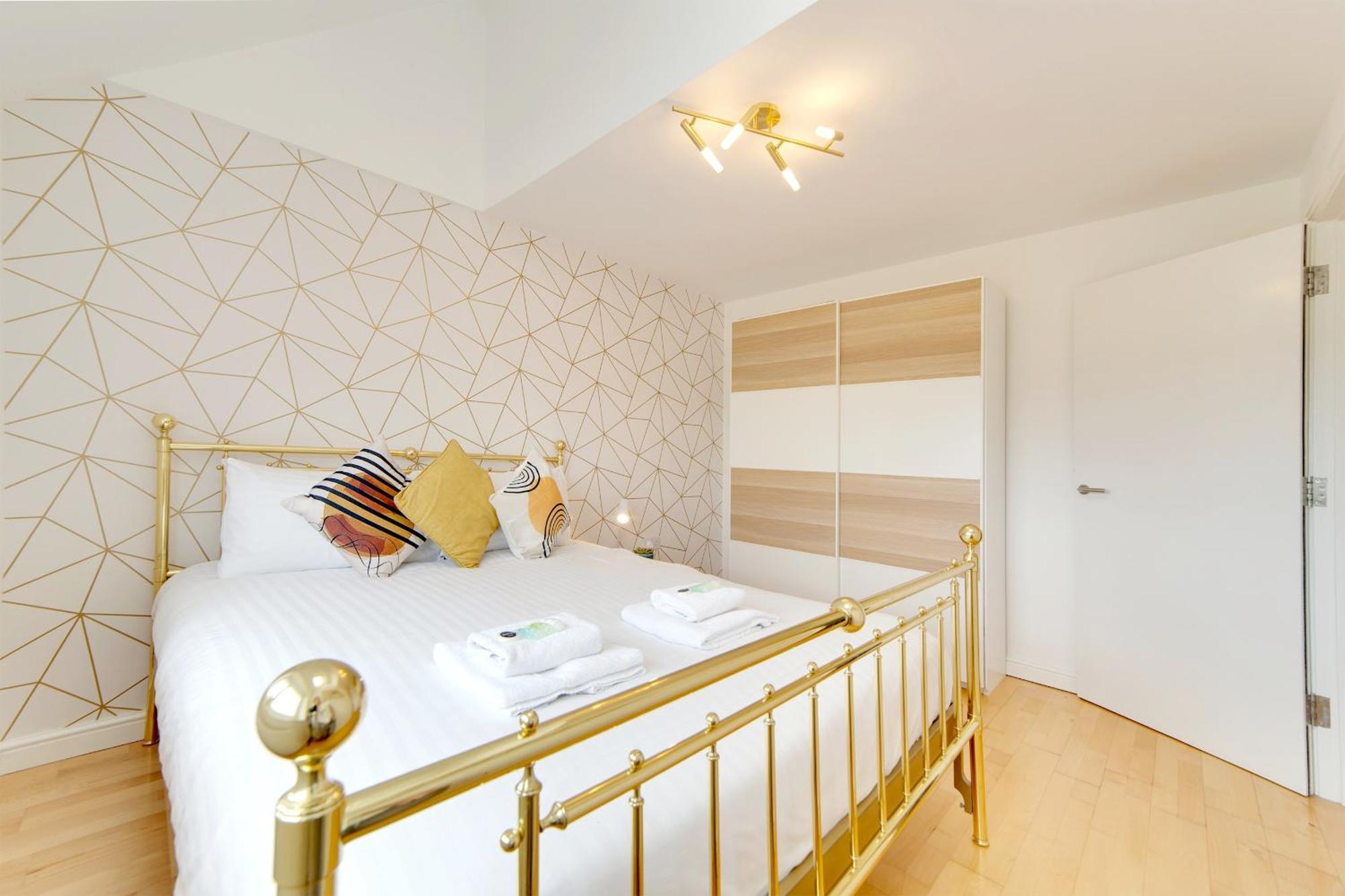 Pass The Keys 49 Byron Square Modern And Spacious 3 Bed Home With Free Parking Кембридж Экстерьер фото